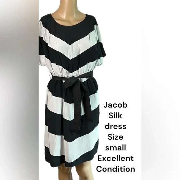 Jacob  Silk dress.S. B&W stripes,fit&Flare,belted,boat neck,dolman,coastal,EC - Picture 1 of 12
